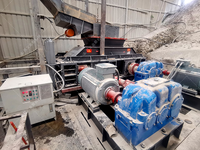 建筑用砂配置的液壓對(duì)輥制砂機(jī)多少錢(qián)一臺(tái)？